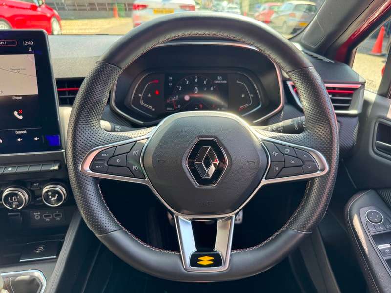 2019 RENAULT CLIO 2019 RENAULT CLIO