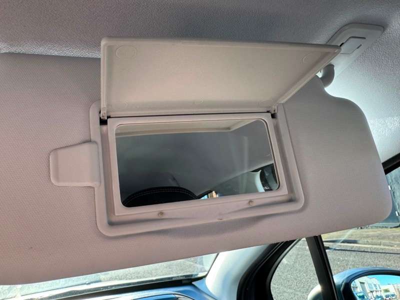 2018 PEUGEOT 2008 2018 PEUGEOT 2008