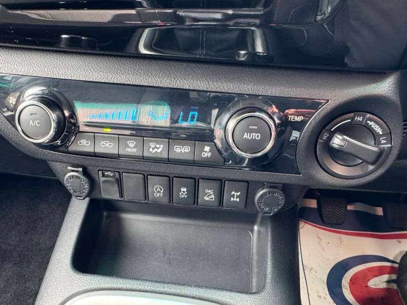 2018 TOYOTA HILUX 2018 TOYOTA HILUX