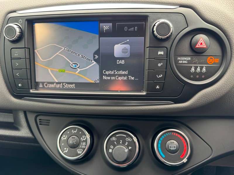 2017 TOYOTA YARIS 2017 TOYOTA YARIS