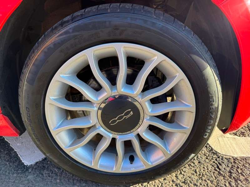 2017 FIAT 500 2017 FIAT 500