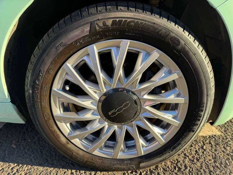 2018 FIAT 500 2018 FIAT 500