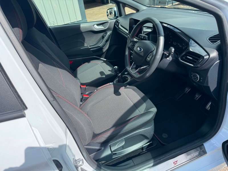 A 2020 FORD FIESTA 1.0T EcoBoost 12V 95BHP Euro 6 ST-Line Edition **Smart Stylish High Spec Model** A 2020 FORD FIESTA 1.0T EcoBoost 12V 95BHP Euro 6 ST-Line Edition **Smart Stylish High Spec Model**