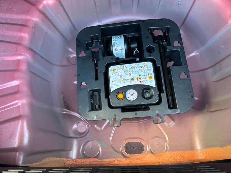 2019 RENAULT CLIO 2019 RENAULT CLIO