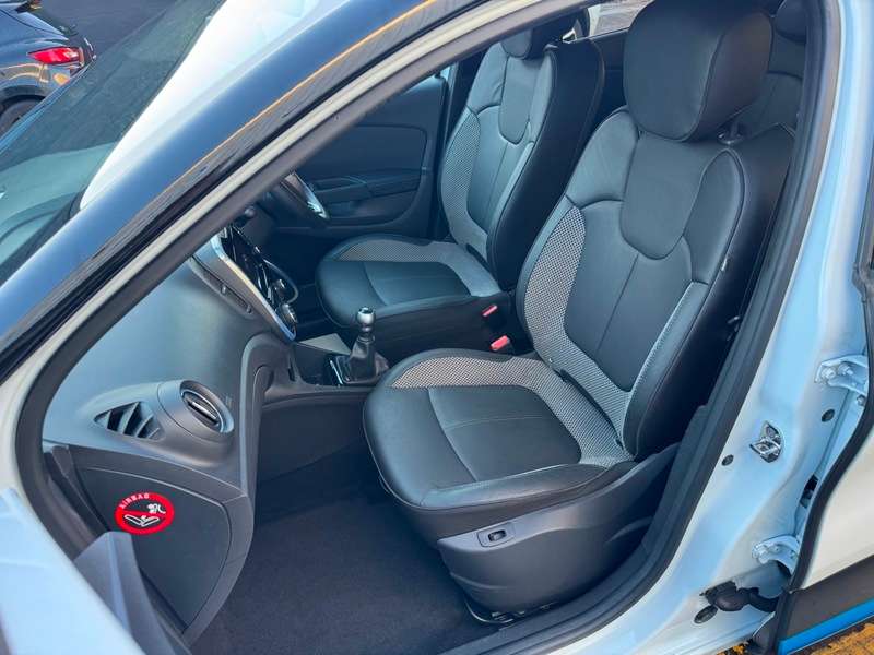 2017 RENAULT CAPTUR 2017 RENAULT CAPTUR