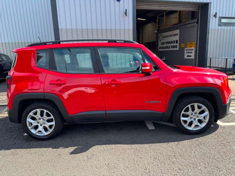 A 2017 JEEP RENEGADE 1.4T MultiAir II 16V 140BHP Longitude SUV Euro 6 **Smart Stylish High Spec Model** A 2017 JEEP RENEGADE 1.4T MultiAir II 16V 140BHP Longitude SUV Euro 6 **Smart Stylish High Spec Model**