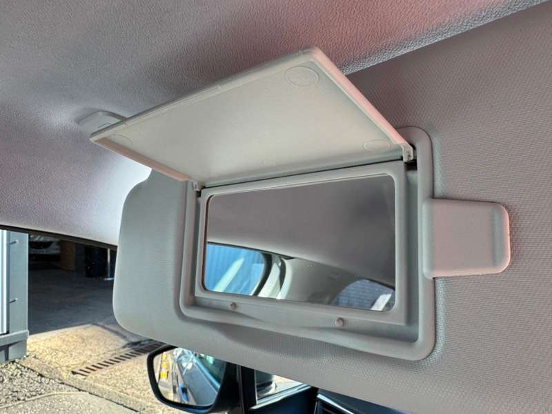 2018 PEUGEOT 2008 2018 PEUGEOT 2008