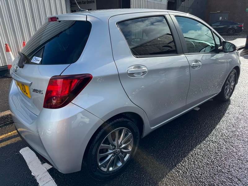 2017 TOYOTA YARIS 2017 TOYOTA YARIS