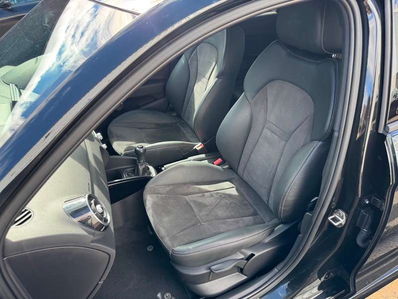 2016 AUDI A1 2016 AUDI A1