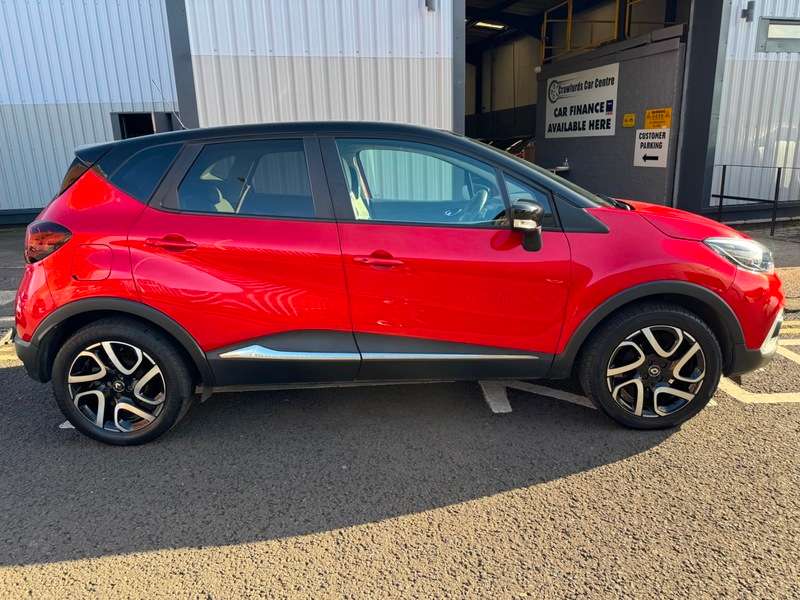A 2020 RENAULT CAPTUR 0.9 TCe 12V 90BHP Euro 6 Iconic **Service History / Smart Stylish High Spec Model** A 2020 RENAULT CAPTUR 0.9 TCe 12V 90BHP Euro 6 Iconic **Service History / Smart Stylish High Spec Model**