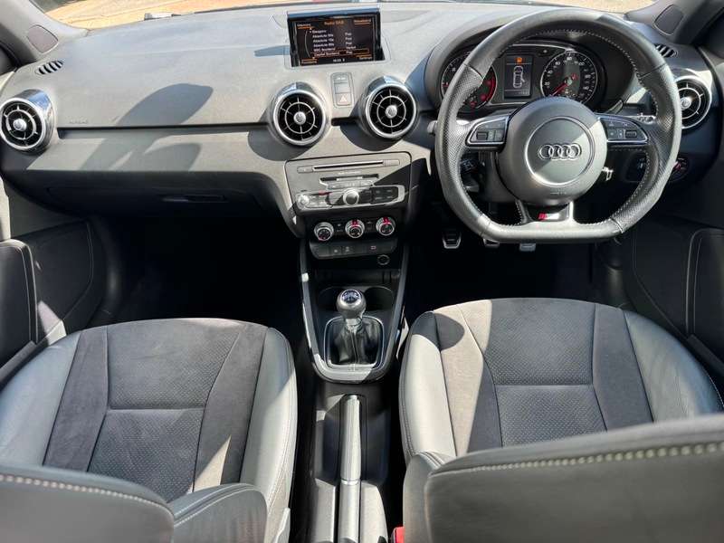 2016 AUDI A1 2016 AUDI A1