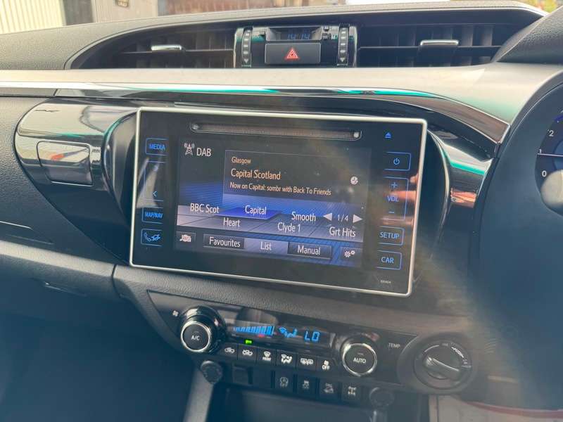2018 TOYOTA HILUX 2018 TOYOTA HILUX
