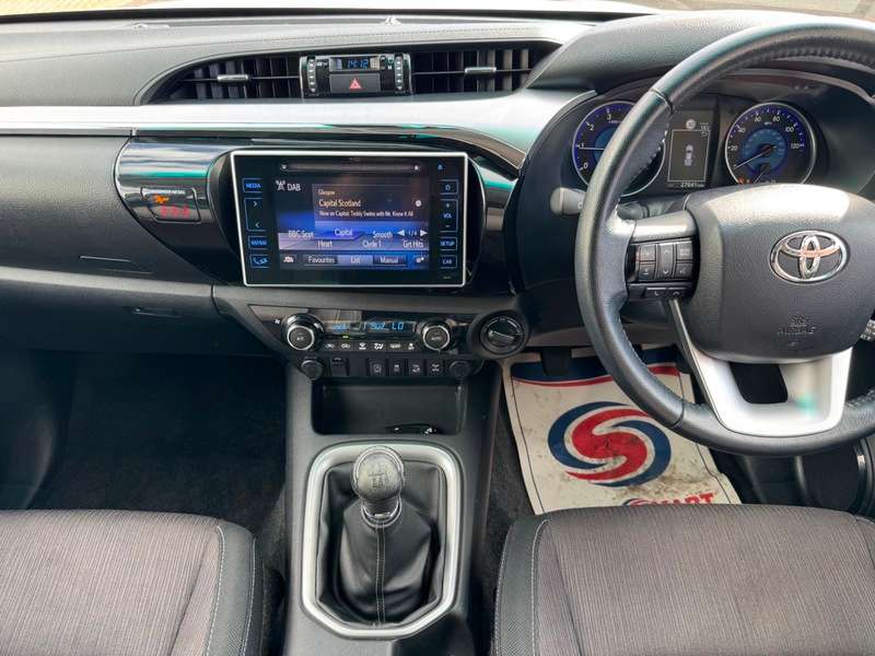 2018 TOYOTA HILUX 2018 TOYOTA HILUX