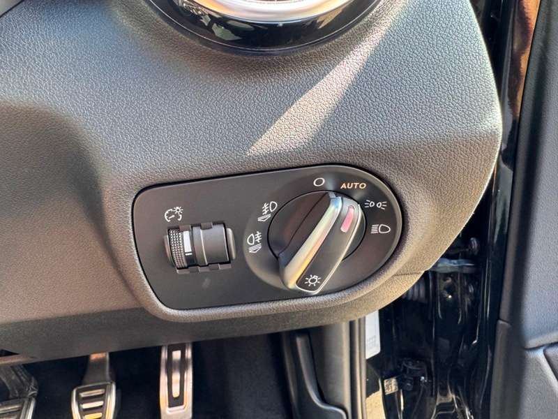 2016 AUDI A1 2016 AUDI A1