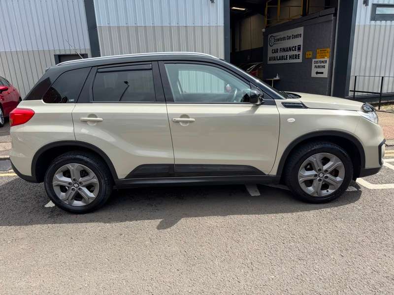 A 2017 SUZUKI VITARA 1.6i 16V 120BHP Euro 6 SZ-T **FULL Service History / Smart Stylish High Spec Model** A 2017 SUZUKI VITARA 1.6i 16V 120BHP Euro 6 SZ-T **FULL Service History / Smart Stylish High Spec Model**