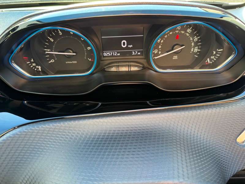 2018 PEUGEOT 2008 2018 PEUGEOT 2008