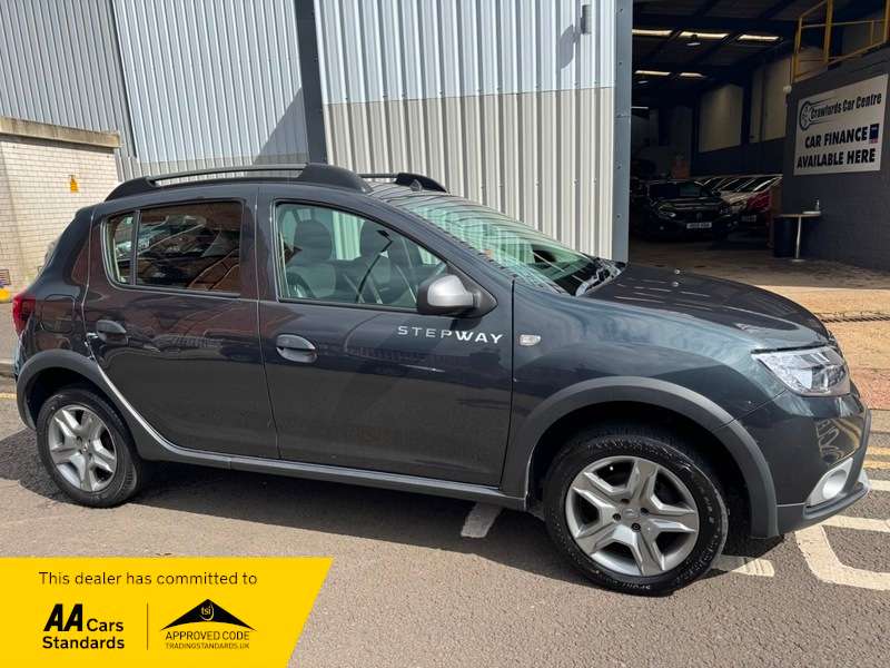 A 2018 DACIA SANDERO STEPWAY 0.9 TCe 12V 90BHP Euro 6 Comfort **ONE Owner / FULL Service History / Smart Stylish High Spec Model** A 2018 DACIA SANDERO STEPWAY 0.9 TCe 12V 90BHP Euro 6 Comfort **ONE Owner / FULL Service History / Smart Stylish High Spec Model**