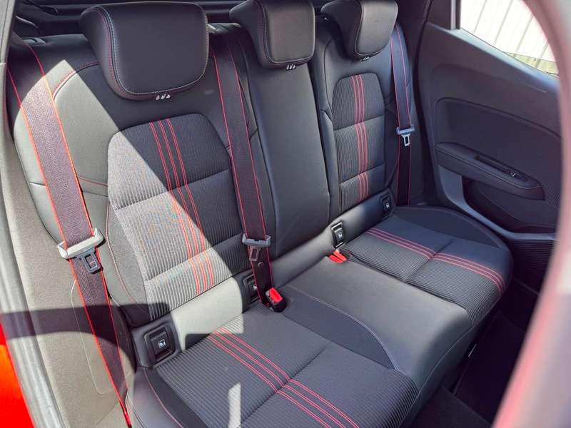 2019 RENAULT CLIO 2019 RENAULT CLIO