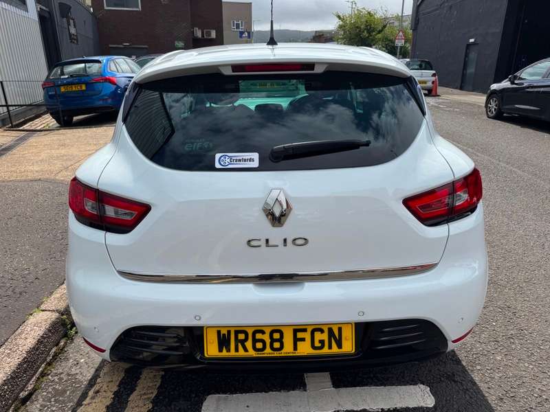 A 2018 RENAULT CLIO 0.9 TCe 12V 90BHP Euro 6 Iconic **FULL Service History / Smart Stylish High Spec Model** A 2018 RENAULT CLIO 0.9 TCe 12V 90BHP Euro 6 Iconic **FULL Service History / Smart Stylish High Spec Model**