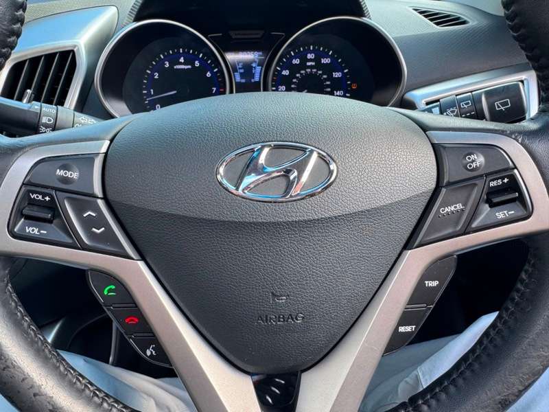 2012 HYUNDAI VELOSTER 2012 HYUNDAI VELOSTER