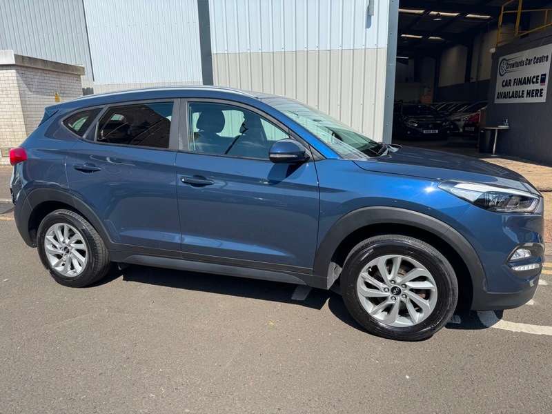 A 2018 HYUNDAI TUCSON 1.6 GDi Blue Drive 16V 130BHP Euro 6 SE Nav **ONE Owner (Pre-Reg) / FULL Service History / Smart Stylish High Spec Model** A 2018 HYUNDAI TUCSON 1.6 GDi Blue Drive 16V 130BHP Euro 6 SE Nav **ONE Owner (Pre-Reg) / FULL Service History / Smart Stylish High Spec Model**