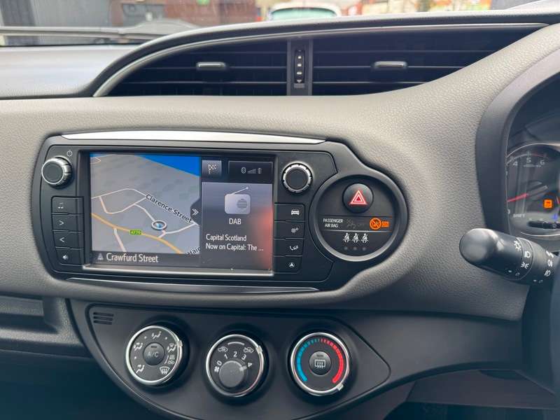 2017 TOYOTA YARIS 2017 TOYOTA YARIS