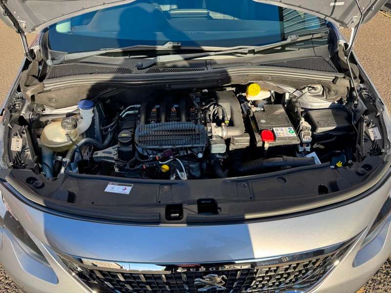 2018 PEUGEOT 2008 2018 PEUGEOT 2008