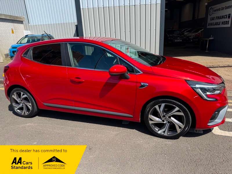 A 2019 RENAULT CLIO 1.0 TCe 12V 100BHP Euro 6 RS Line **FULL Service History / Smart Stylish High Spec Model** A 2019 RENAULT CLIO 1.0 TCe 12V 100BHP Euro 6 RS Line **FULL Service History / Smart Stylish High Spec Model**