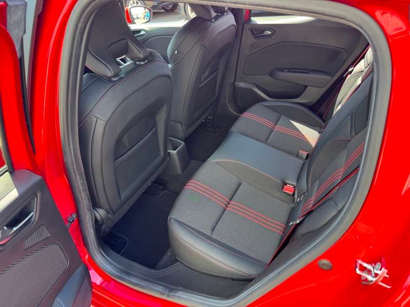 2019 RENAULT CLIO 2019 RENAULT CLIO