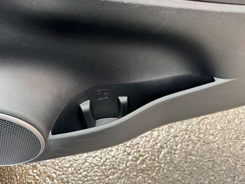 2017 TOYOTA YARIS 2017 TOYOTA YARIS