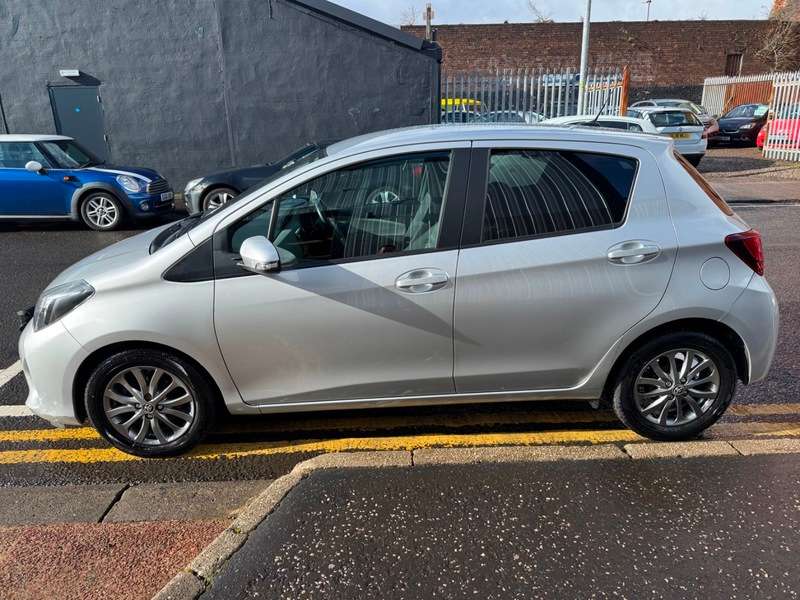 2017 TOYOTA YARIS 2017 TOYOTA YARIS