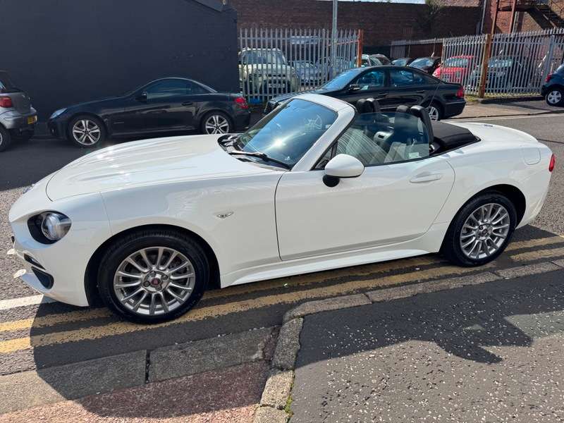 2018 FIAT 124 SPIDER 2018 FIAT 124 SPIDER