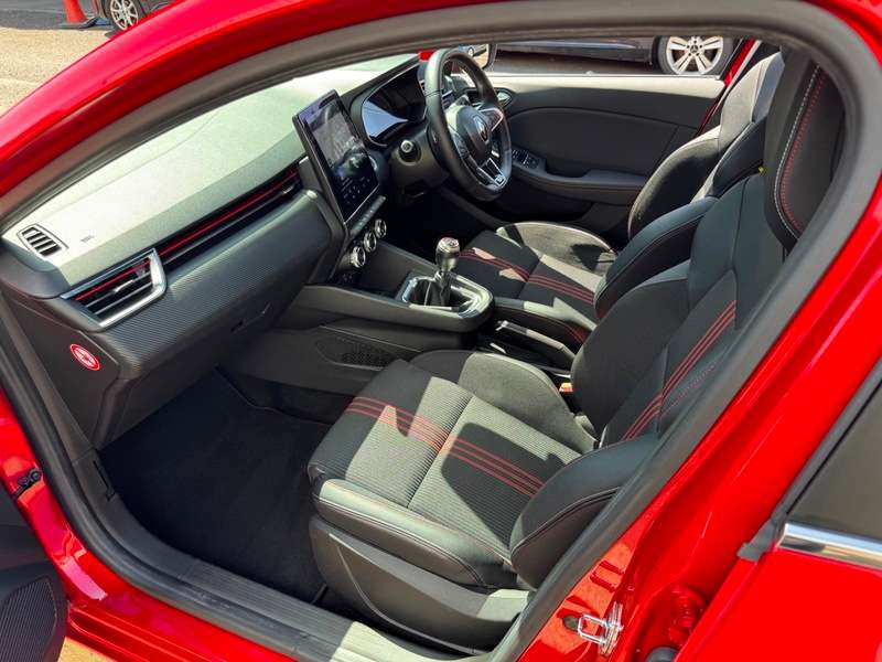 2019 RENAULT CLIO 2019 RENAULT CLIO