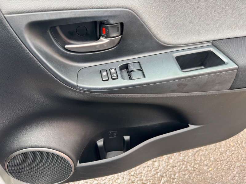 2017 TOYOTA YARIS 2017 TOYOTA YARIS