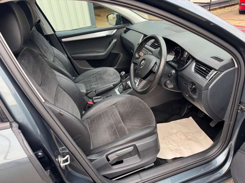 A 2017 SKODA OCTAVIA 2.0 TDi SCR 16V 150BHP Euro 6 SE L **Smart Stylish High Spec Model / Averaging 71MPG** A 2017 SKODA OCTAVIA 2.0 TDi SCR 16V 150BHP Euro 6 SE L **Smart Stylish High Spec Model / Averaging 71MPG**