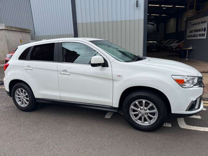 A 2017 MITSUBISHI ASX 1.6i 16V 115BHP Euro 6 2 **FULL Service History** A 2017 MITSUBISHI ASX 1.6i 16V 115BHP Euro 6 2 **FULL Service History**