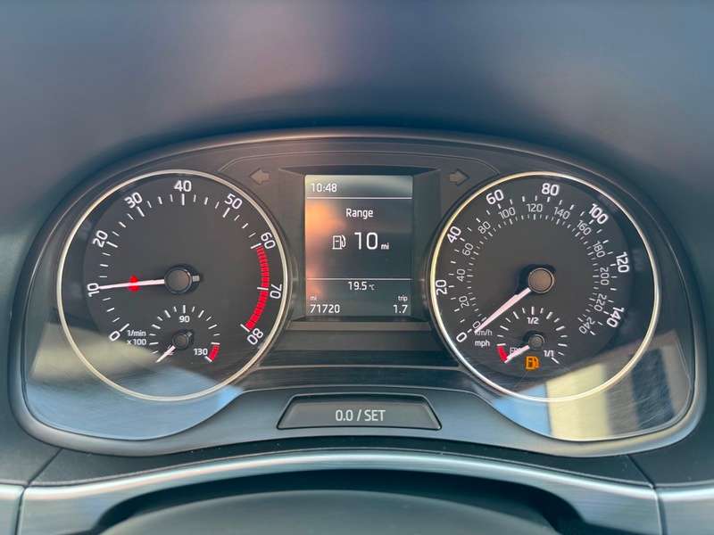 2017 SKODA FABIA 2017 SKODA FABIA