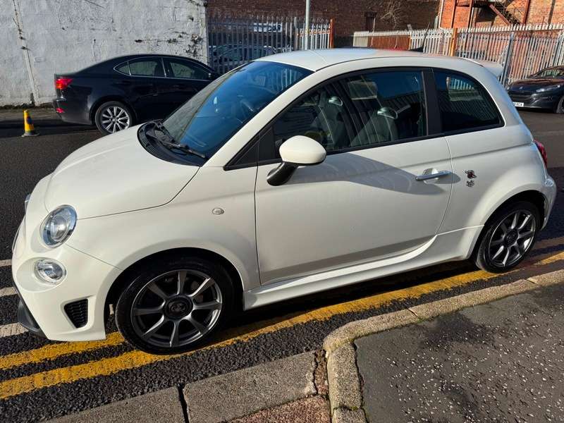 2017 ABARTH 595 2017 ABARTH 595