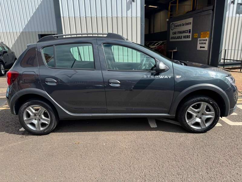 A 2018 DACIA SANDERO STEPWAY 0.9 TCe 12V 90BHP Euro 6 Comfort **ONE Owner / FULL Service History / Smart Stylish High Spec Model** A 2018 DACIA SANDERO STEPWAY 0.9 TCe 12V 90BHP Euro 6 Comfort **ONE Owner / FULL Service History / Smart Stylish High Spec Model**