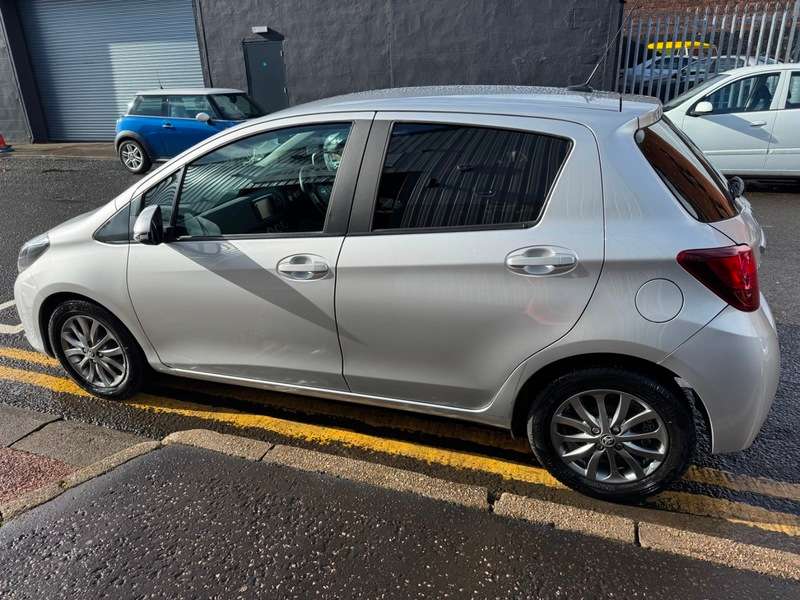 2017 TOYOTA YARIS 2017 TOYOTA YARIS