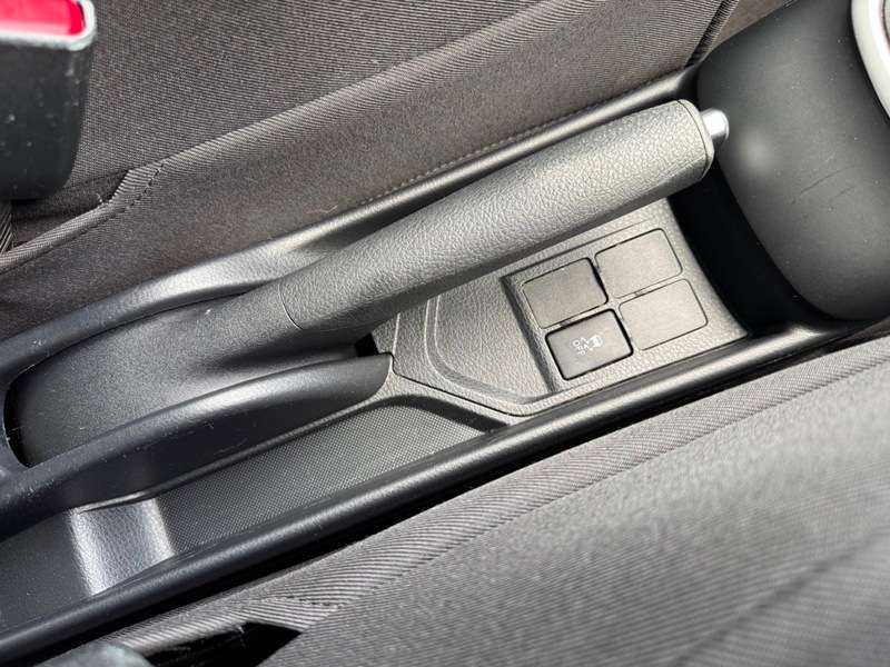 2017 TOYOTA YARIS 2017 TOYOTA YARIS