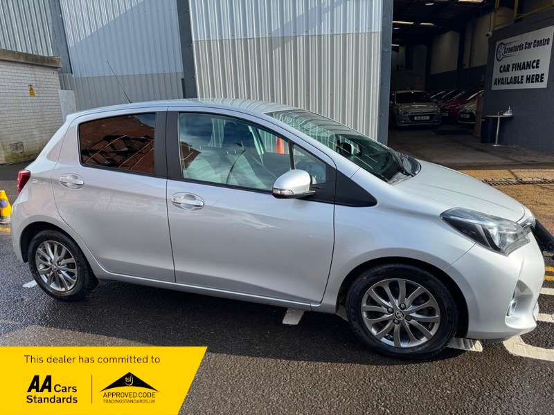 A 2017 TOYOTA YARIS 1.4D-4D 16V 90BHP Euro 6 Icon **FULL Service History / £20 Yearly Road Tax / Averaging 81MPG** A 2017 TOYOTA YARIS 1.4D-4D 16V 90BHP Euro 6 Icon **FULL Service History / £20 Yearly Road Tax / Averaging 81MPG**