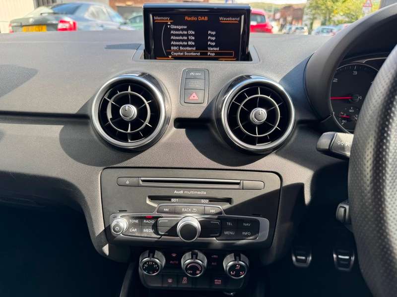 2016 AUDI A1 2016 AUDI A1