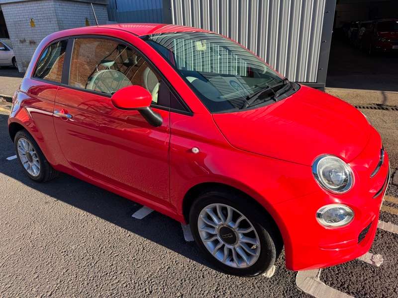 2017 FIAT 500 2017 FIAT 500
