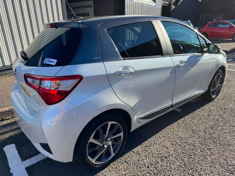 2019 TOYOTA YARIS 2019 TOYOTA YARIS