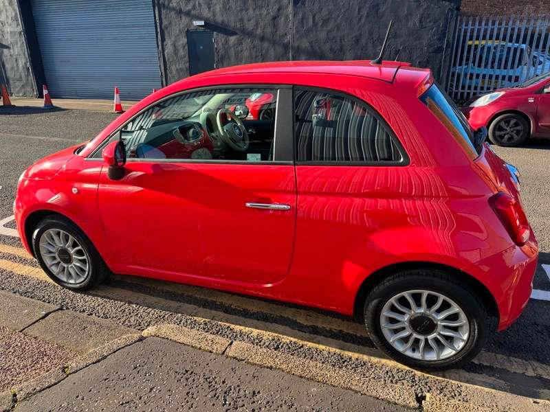 2017 FIAT 500 2017 FIAT 500