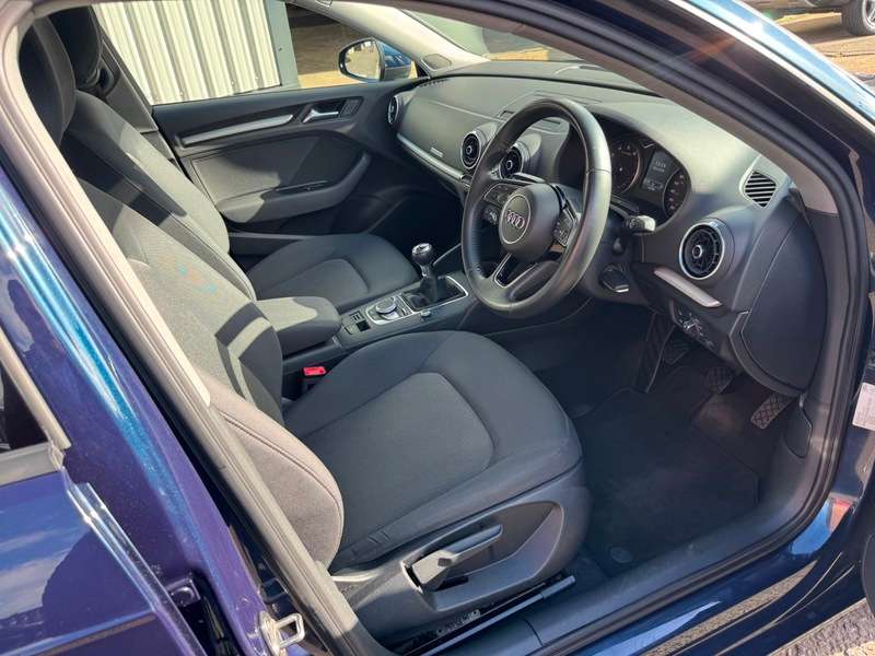 A 2017 AUDI A3 Sportback 1.0 TFSI 12V 116BHP Euro 6 SE **Metallic Cosmos Blue / Smart Stylish High Spec Model** A 2017 AUDI A3 Sportback 1.0 TFSI 12V 116BHP Euro 6 SE **Metallic Cosmos Blue / Smart Stylish High Spec Model**