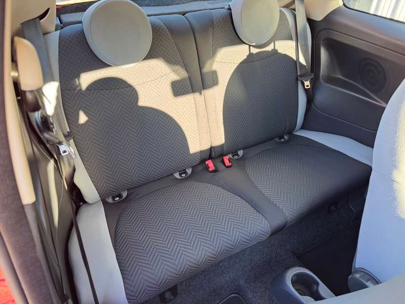 2017 FIAT 500 2017 FIAT 500