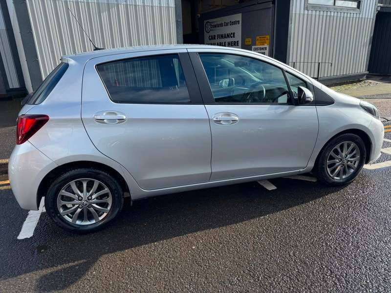 2017 TOYOTA YARIS 2017 TOYOTA YARIS