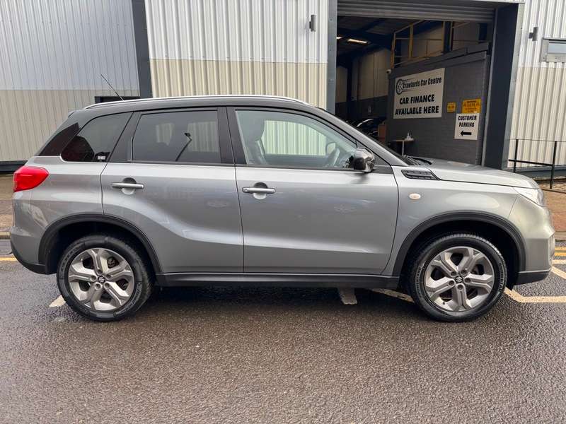 A 2018 SUZUKI VITARA 1.6i 16V 120BHP Euro 6 SZ-T ALLGRIP 4WD **FULL Service History / Smart Stylish High Spec Model** A 2018 SUZUKI VITARA 1.6i 16V 120BHP Euro 6 SZ-T ALLGRIP 4WD **FULL Service History / Smart Stylish High Spec Model**